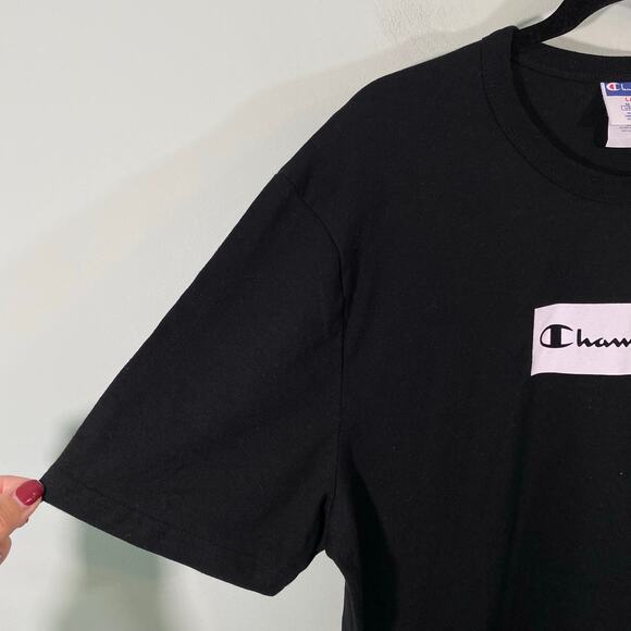 Champion Men Black Logo Lightweight Short Sleeve Tee Size L NWT - Picture 6 of 7